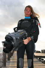 24fps Productions 'Underwater Video Basics' trailer ~ Stefanie Voigt: underwater talent and 2nd DOP underwater